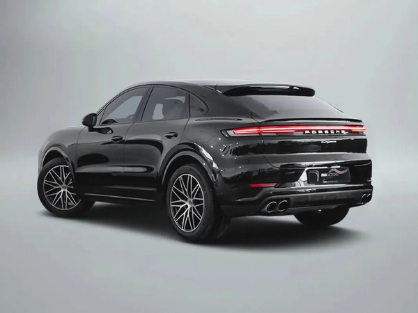 8,062 AED / 60 months | 0% DP | 2024 Porsche Cayenne / Porsche Warranty