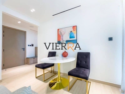 Luxury Furnishing | Biggest Layout | Vacant-4