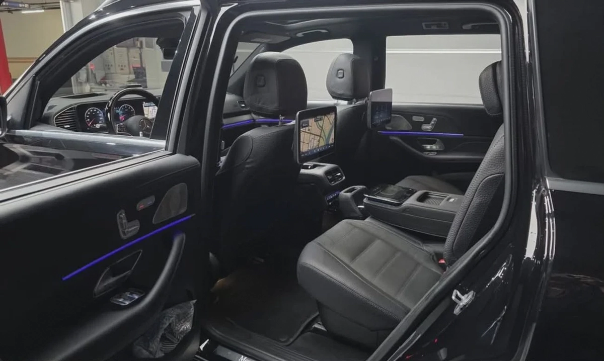 Mercedes Benz GLS580 4MATIC-2-2