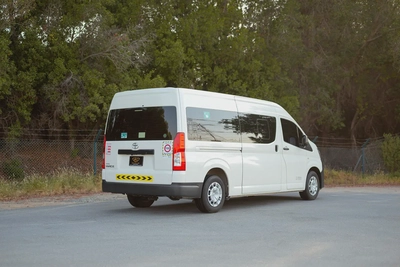 High-Roof 13-Seater Passenger Van | Automatic | GCC Specs | Ref#T28025-2