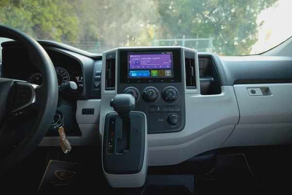 High-Roof 13-Seater Passenger Van | Automatic | GCC Specs | Ref#T28025