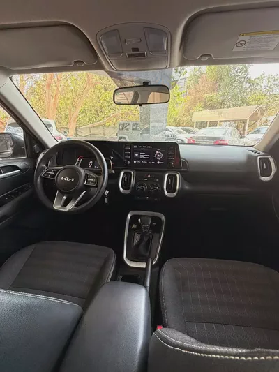 Kia Sonet 2023 | GCC Specs | Reliable & Fuel Efficient-2