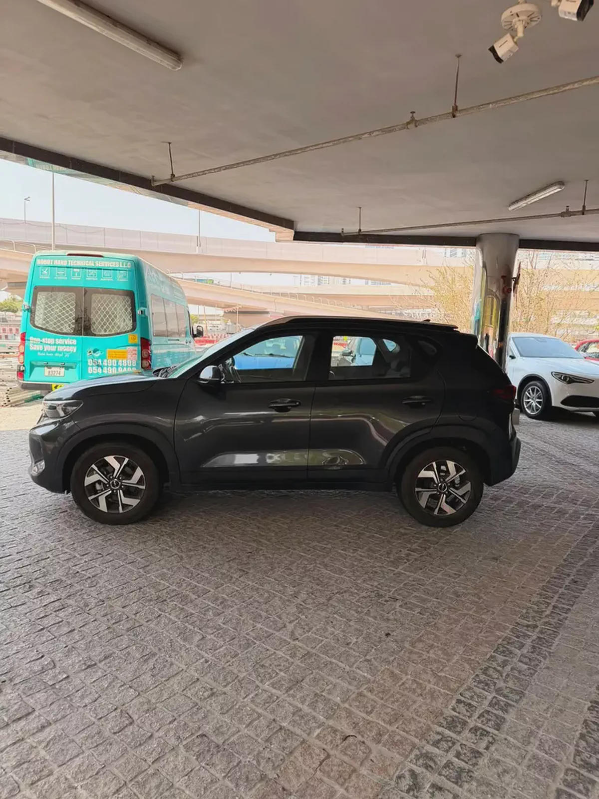 Kia Sonet 2023 | GCC Specs | Reliable & Fuel Efficient-3-3