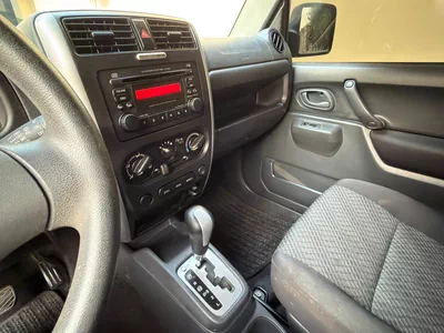 Single Owner, GCC Specs 2018 SUZUKI JIMNY GLX 2Door, 1.3Litre V4 4WD, Partially Agency Maintained.-18