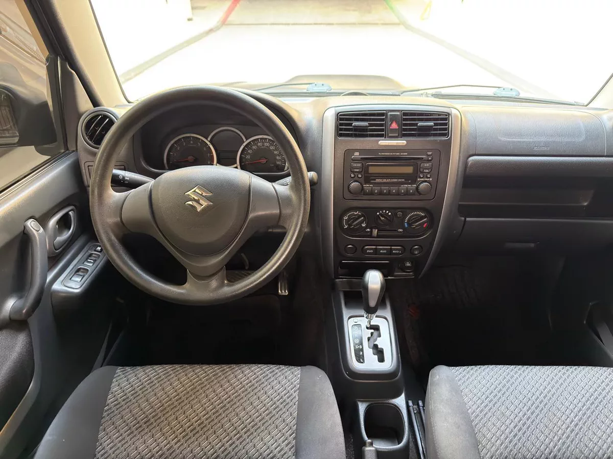 Single Owner, GCC Specs 2018 SUZUKI JIMNY GLX 2Door, 1.3Litre V4 4WD, Partially Agency Maintained.-6-6