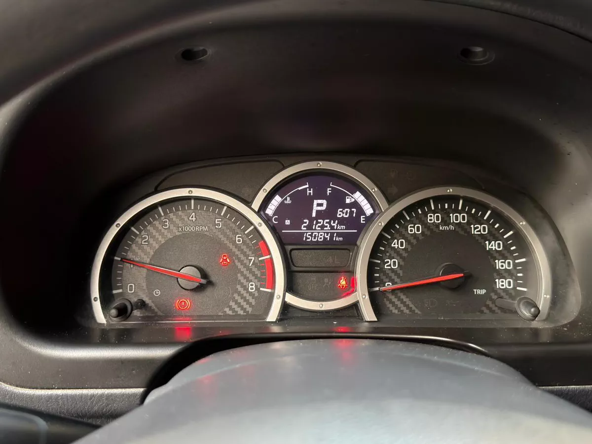Single Owner, GCC Specs 2018 SUZUKI JIMNY GLX 2Door, 1.3Litre V4 4WD, Partially Agency Maintained.-1-1