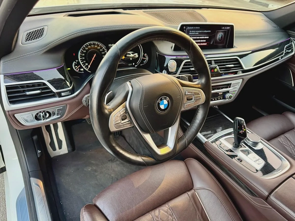 BMW 750I 2016 88000KM - Brown Interior - Japan Import - Clean Title
