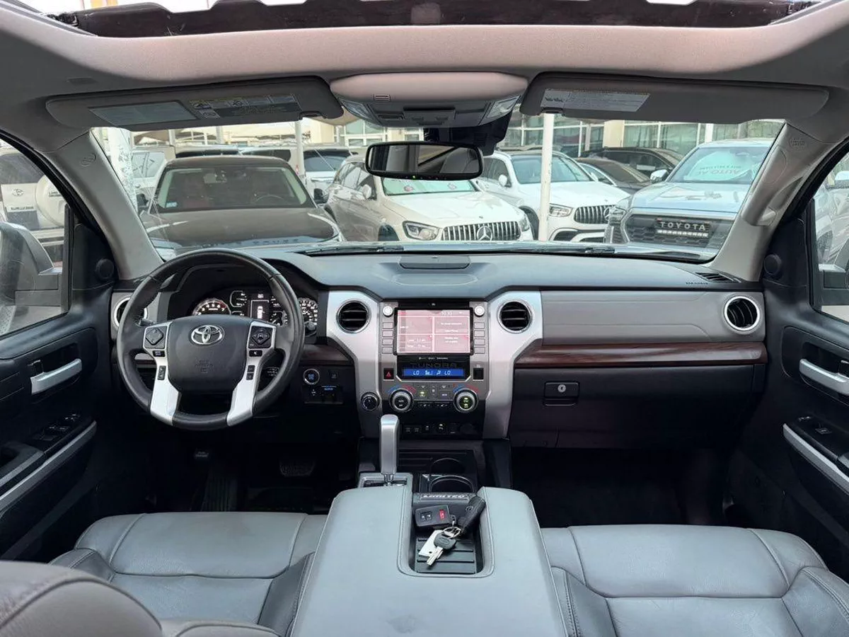 For sale Toyota Tundra II Facelift, 5.7 l, 2020 in UAE, Sharjah-2-2