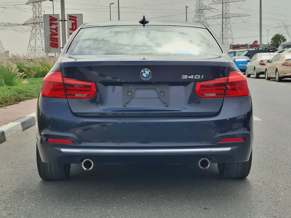 BMW 340i 2016 - Japanese Specs - GCC Resale-7-7