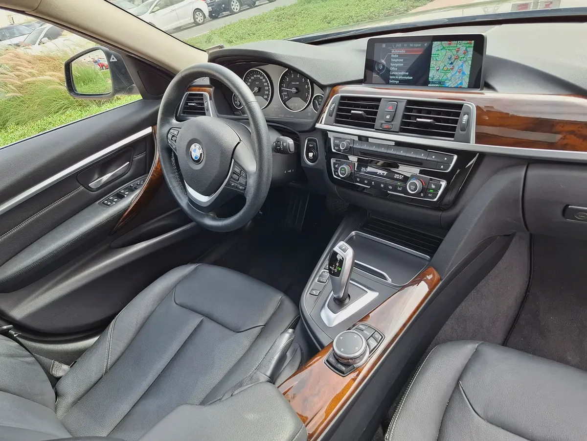 BMW 340i 2016 - Japanese Specs - GCC Resale-9-9