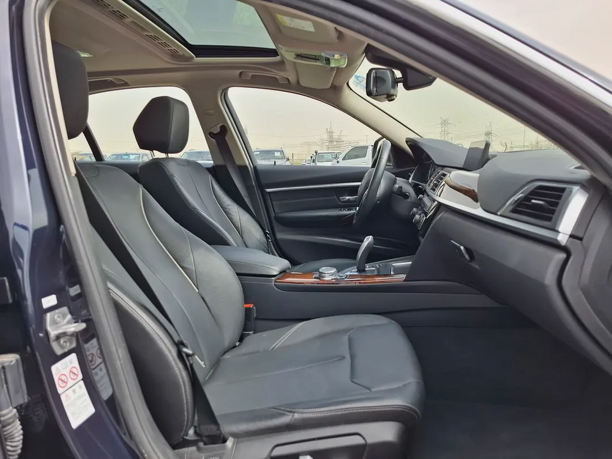 BMW 340i 2016 - Japanese Specs - GCC Resale-10-10