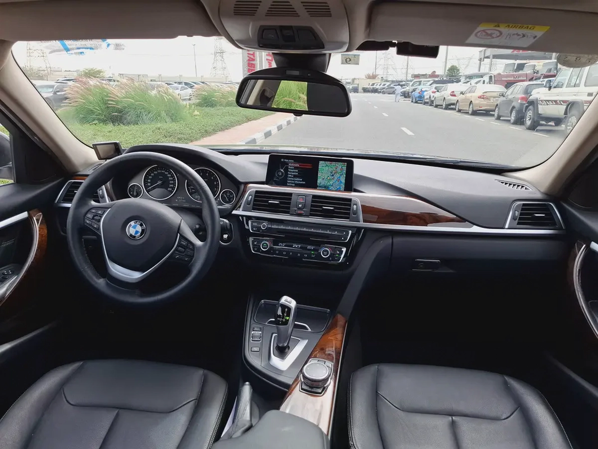 BMW 340i 2016 - Japanese Specs - GCC Resale-12-12