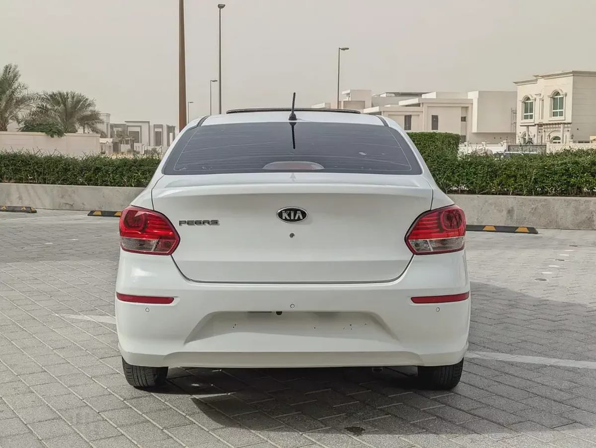 Kia Pegas LX 2020 GCC Specs - Full Option Top With Navigation  Sunroof Premium Condition Low KM Car-15-15