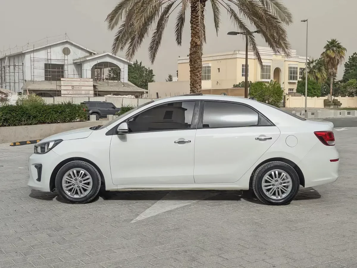 Kia Pegas LX 2020 GCC Specs - Full Option Top With Navigation  Sunroof Premium Condition Low KM Car-17-17