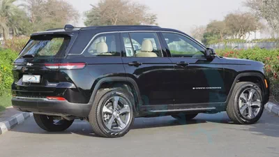 2025 JEEP GRAND CHEROKEE LIMITED PLUS LUXURY 4X4 GCC With 3Yrs or 60K Km Warranty At Official Dealer-6