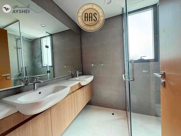Deal Of The Day ! 3Bedroom Townhouse Villa Available For Rent in Villanova