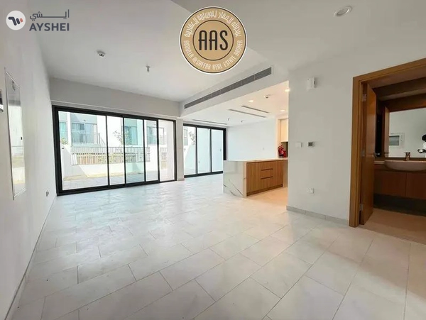 Deal Of The Day ! 3Bedroom Townhouse Villa Available For Rent in Villanova