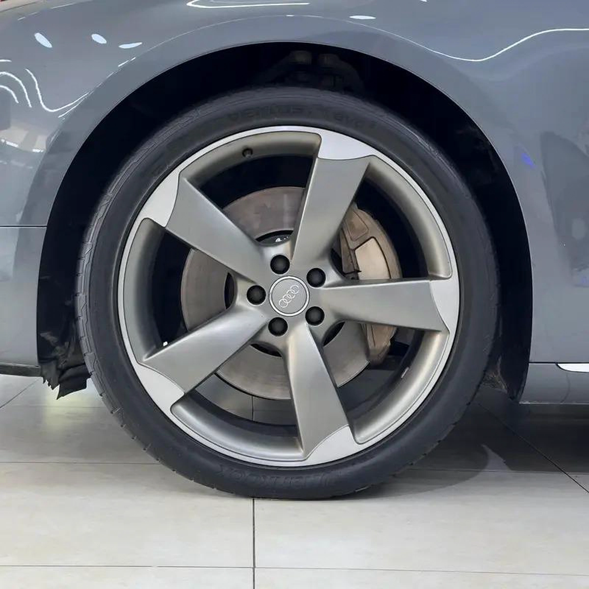 2016 Audi A8L quattro GCC Specs-18-18