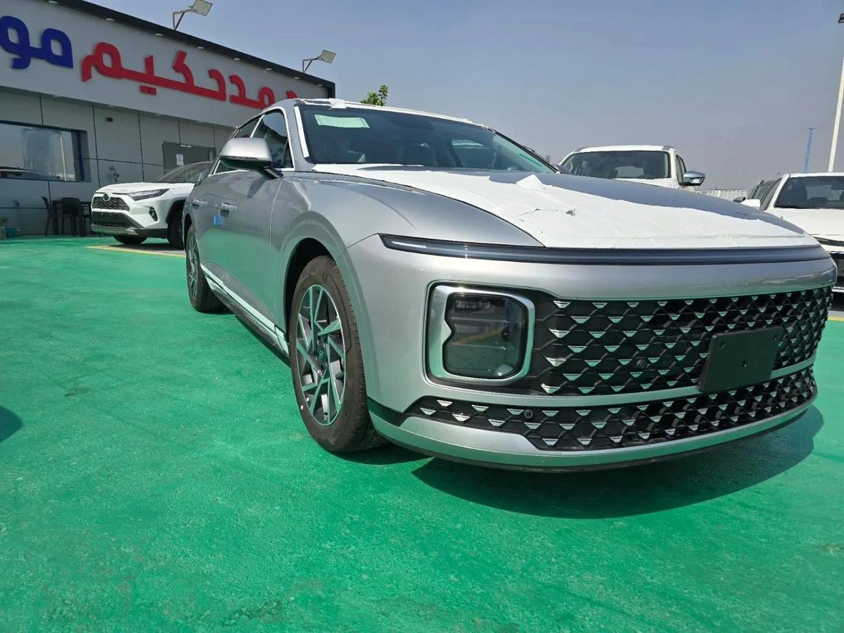 Hyundai Azera 3.5L V6 Premium-3-3