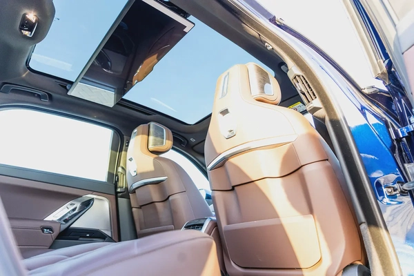 BMW 735i Excellence – 2026 | GCC | Only 2,050 KM | AED 375,000