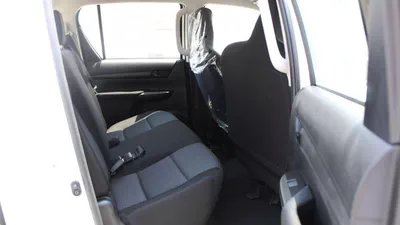 Toyota Hilux GL TOYOTA  HILUX 2.7L MT BASIC GCC-12
