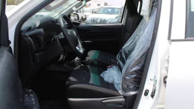 Toyota Hilux GL TOYOTA  HILUX 2.7L MT BASIC GCC-13