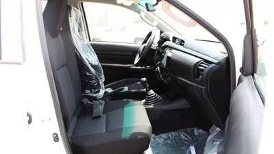 Toyota Hilux GL TOYOTA  HILUX 2.7L MT BASIC GCC-14