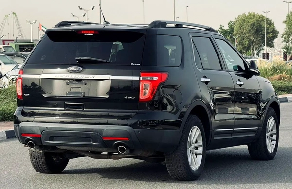 FORD EXPLORER XLT | 2014 | ONLY : 74941 KM | JAPAN IMPORT | CLEAN TITLE