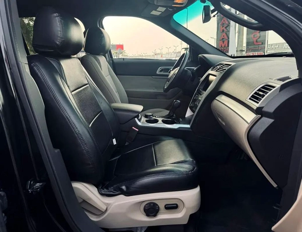 FORD EXPLORER XLT | 2014 | ONLY : 74941 KM | JAPAN IMPORT | CLEAN TITLE