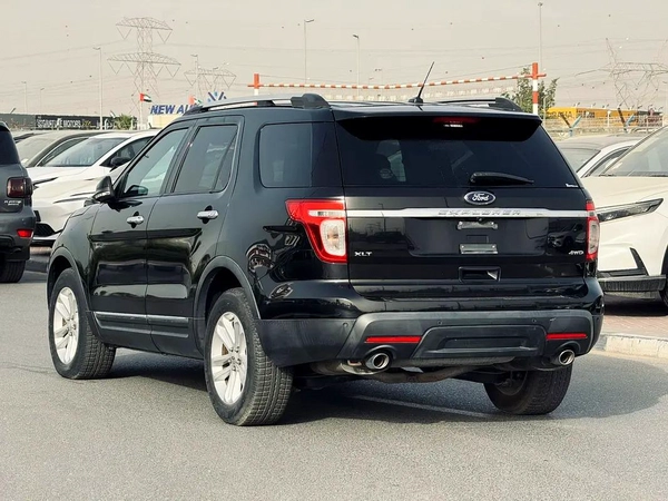 FORD EXPLORER XLT | 2014 | ONLY : 74941 KM | JAPAN IMPORT | CLEAN TITLE