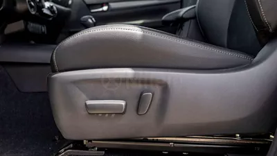 Toyota Hilux GR SPORT-11