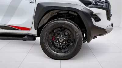 Toyota Hilux GR SPORT-5