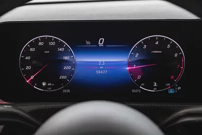 Mercedes A 200 PREMIUM + AMG PACK - GCC SPECS - MERCEDES WARRANTY & SERVICE PACKAGE-12