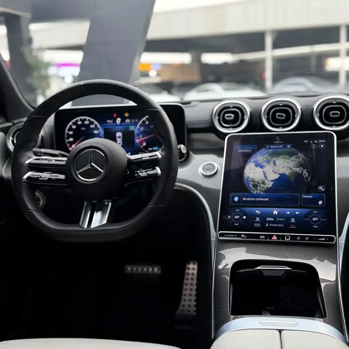 Mercedes C300 2022 | Korean Specs | Clean Title | 83,000 KM | White | مرسيدس C300 2022 وارد كوري