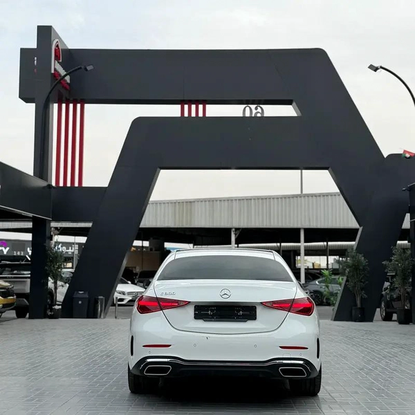 Mercedes C300 2022 | Korean Specs | Clean Title | 83,000 KM | White | مرسيدس C300 2022 وارد كوري