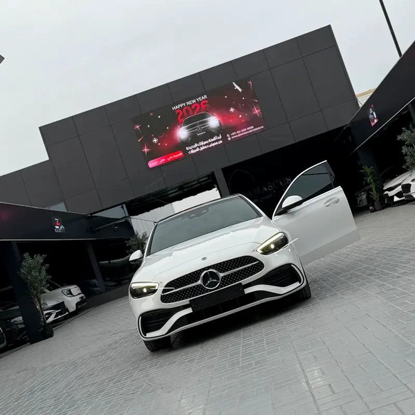 Mercedes C300 2022 | Korean Specs | Clean Title | 83,000 KM | White | مرسيدس C300 2022 وارد كوري
