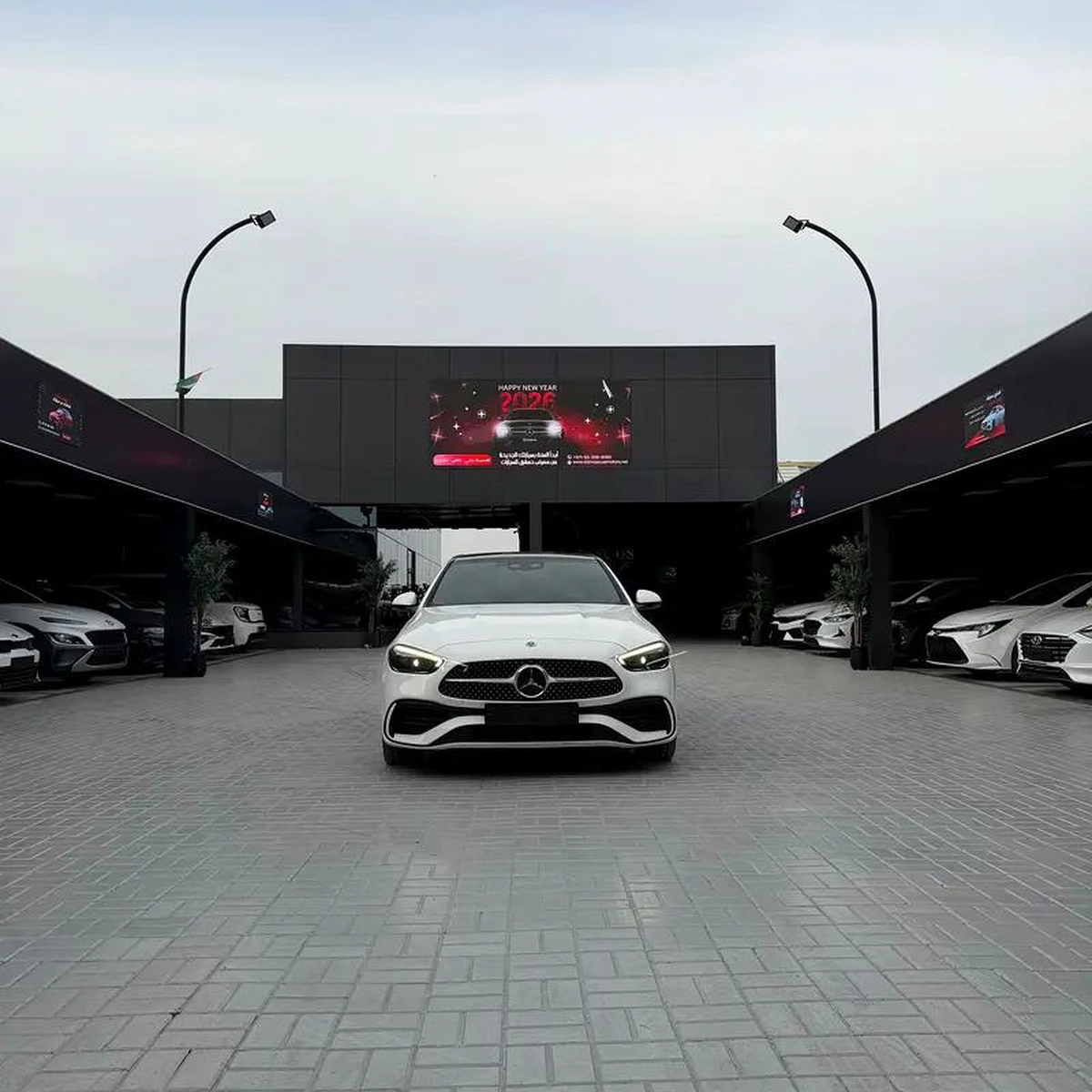 Mercedes C300 2022 | Korean Specs | Clean Title | 83,000 KM | White | مرسيدس C300 2022 وارد كوري