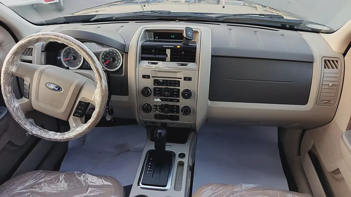 Ford Escape XLS 2012 GCC Specs-9-9