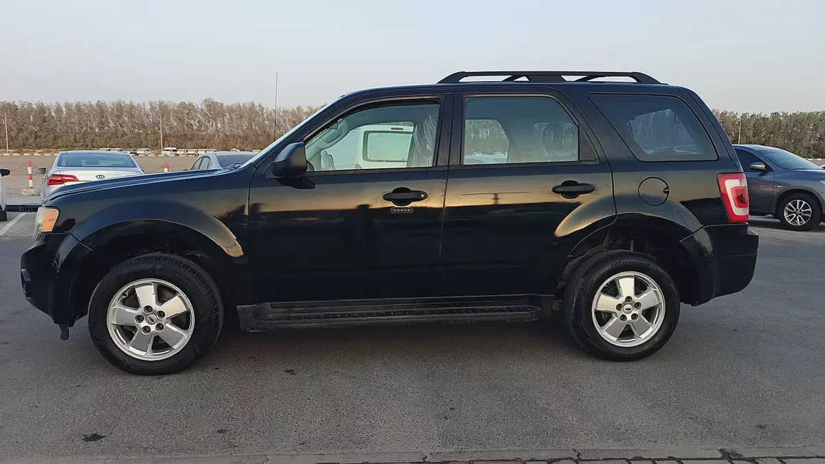 Ford Escape XLS 2012 GCC Specs-5-5