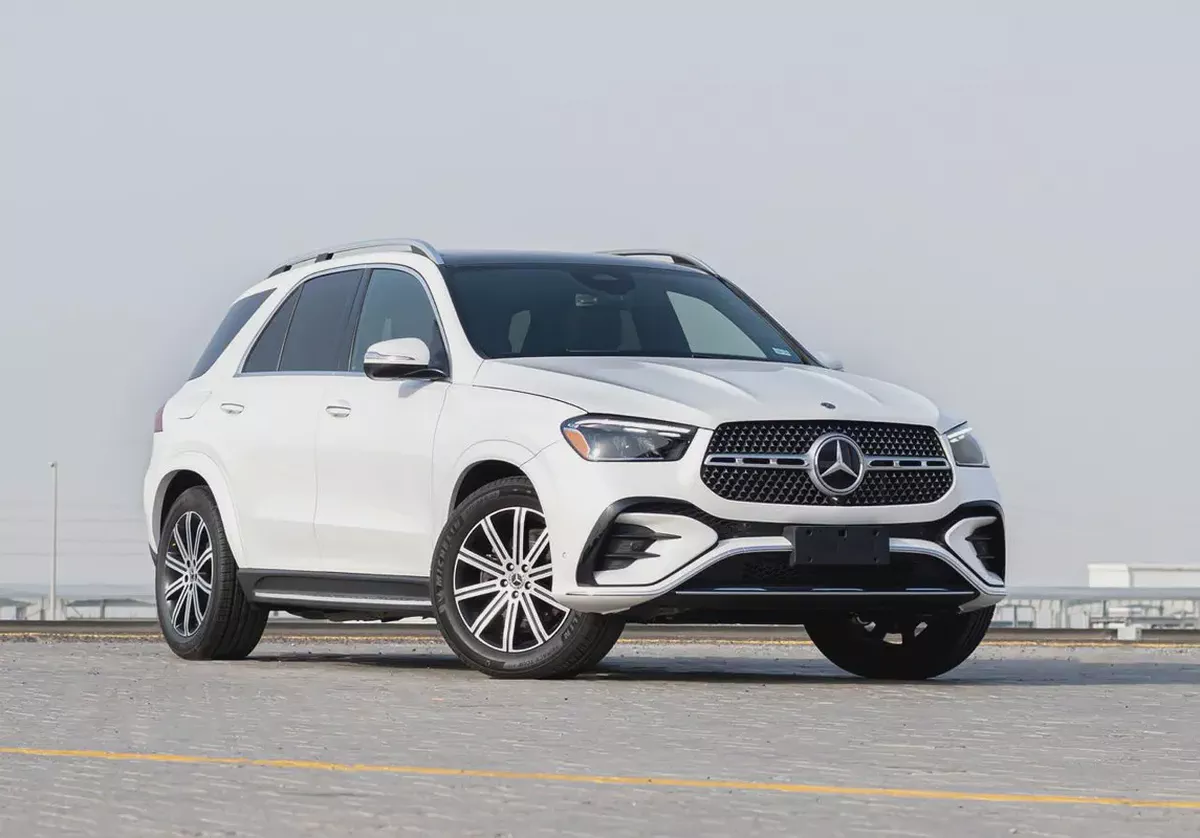 2024 Mercedes-Benz GLE 350 - American Specs - Like New!-1-1