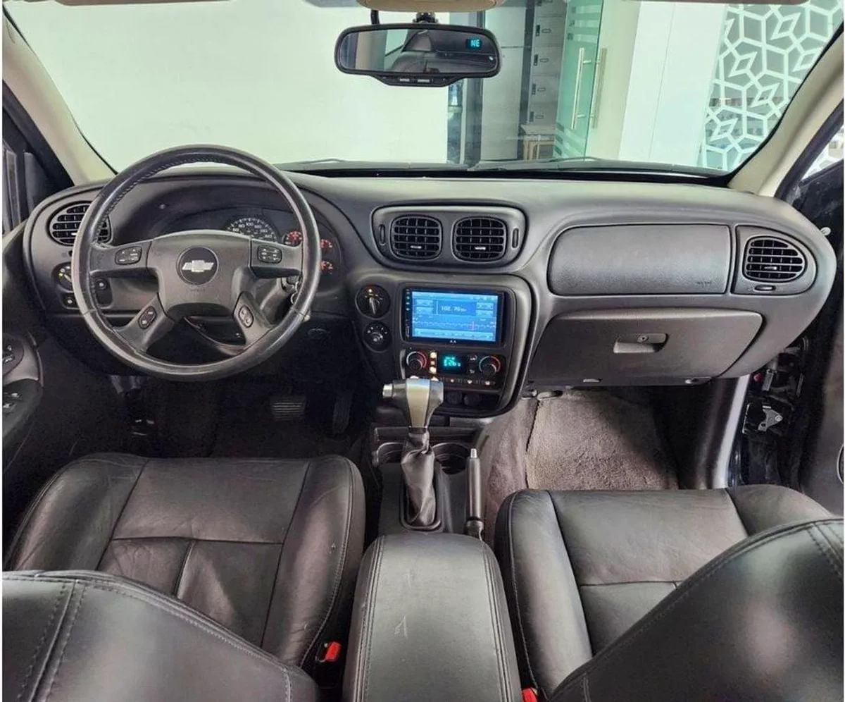 Chevrolet Trailblazer LTZ 4.2L-6CYL EXCELLENT CONDITION JAPANESE SPECIFICATION-6-0