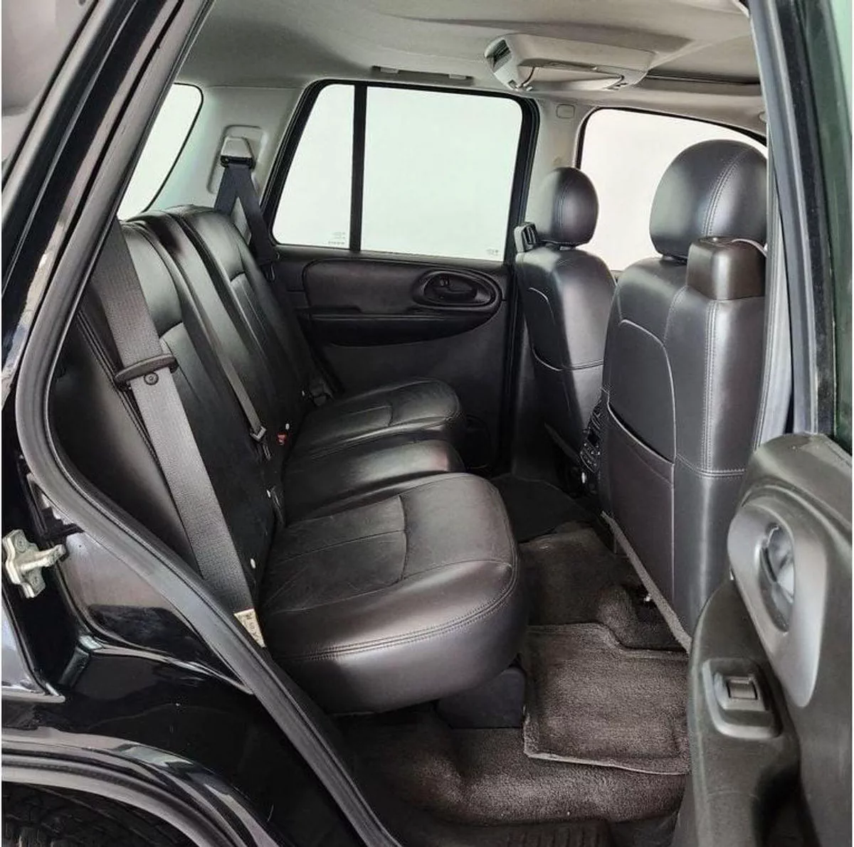 Chevrolet Trailblazer LTZ 4.2L-6CYL EXCELLENT CONDITION JAPANESE SPECIFICATION-8-0