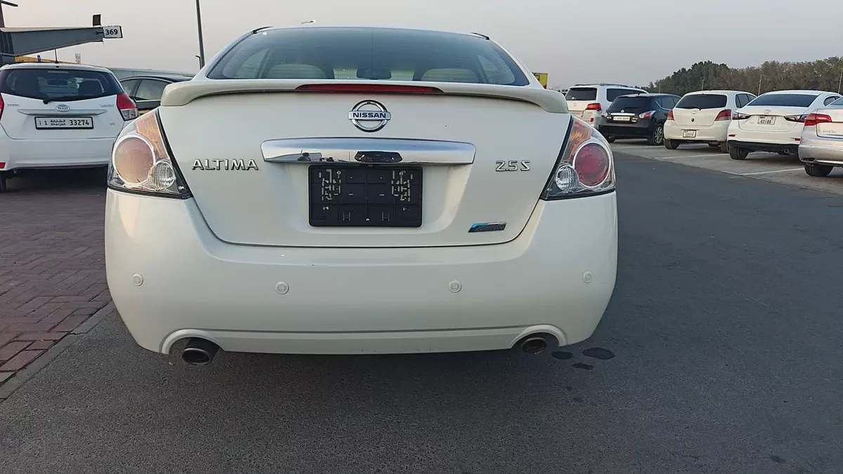 Nissan Altima SV 2012 GCC Specs - Excellent Condition-8-8