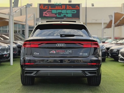 Audi Q8 55 TFSI quattro S line - GCC Specs Full Service History-3