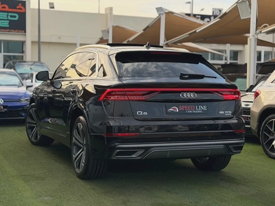 Audi Q8 55 TFSI quattro S line - GCC Specs Full Service History-4