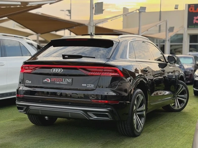 Audi Q8 55 TFSI quattro S line - GCC Specs Full Service History-5
