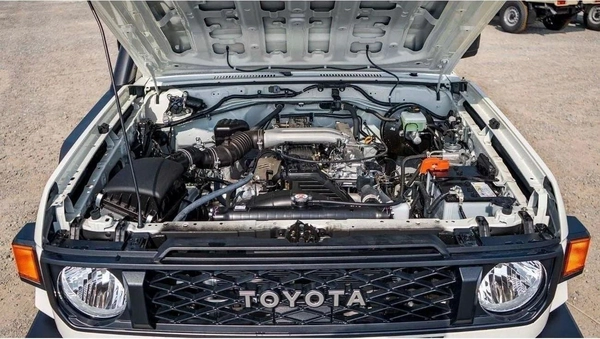 Toyota Land Cruiser 70 LC78 4.2L V6 DIESEL 3DOOR