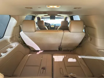 Gulf Specs 2011 CADILLAC ESCALADE PLATINUM 7-Seater, 6.2Litre V8-10