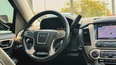 GMC Yukon Denali 2020 Full Service History GCC 6.2L V8 Perfect Condition-17