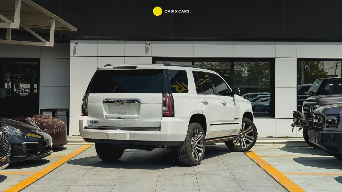 GMC Yukon Denali 2020 Full Service History GCC 6.2L V8 Perfect Condition-2-2